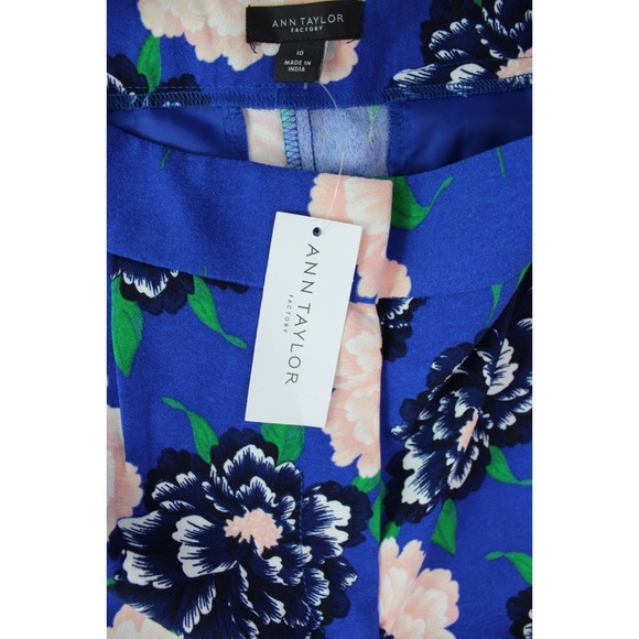Ann Taylor NWT Floral the Drapey Short 10 30 - Picture 3 of 7